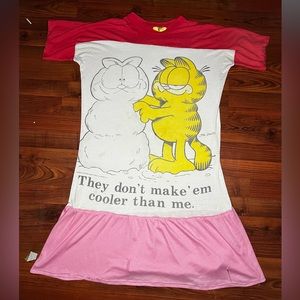 Vintage 1978 Jim Davis art work Garfield night gown
